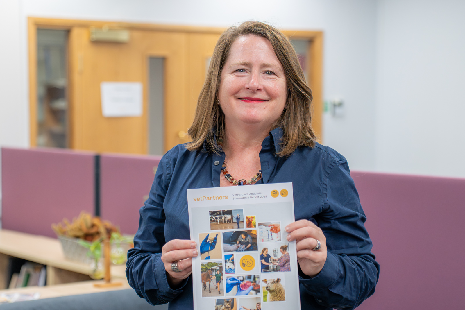 Antibiotikaresistenzen bekämpfen: VetPartners veröffentlicht Antimicrobial-Stewardship-Report 2025